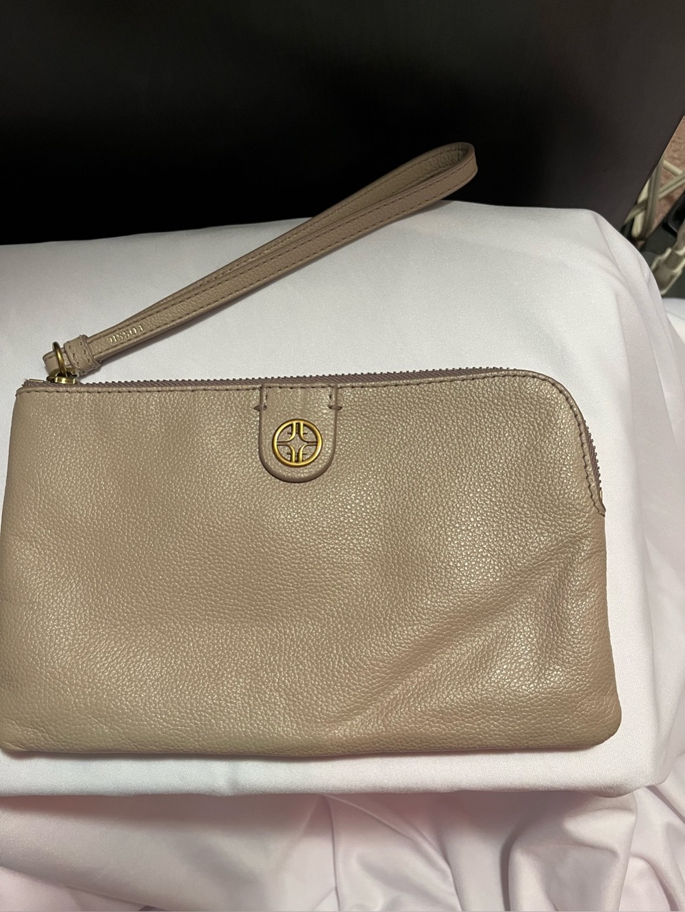 Fossil Brown Leather Wristlet Clutch Wallet Zip Top NWOT